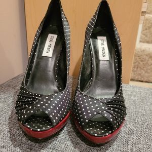 Steve Madden polka dot pattern heels, 4 inch heel